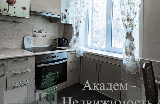 Купить однёшку в верхней зоне Академгородка Новосибирска