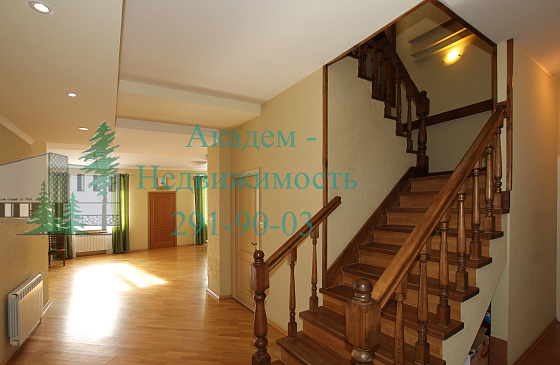 Продам коттедж в Академгородке, район Бердска, возле Речкуновского санатория п. Светлый ул. Черничная