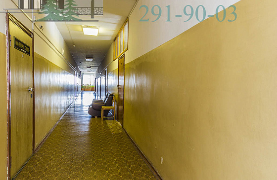 Купить офис 20 кв.м. в бизнесцентре на Демакова 27
