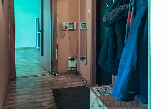 Купить двухкомнатную квартиру в Академгородке на Арбузова 8 рядом с НВВКУ